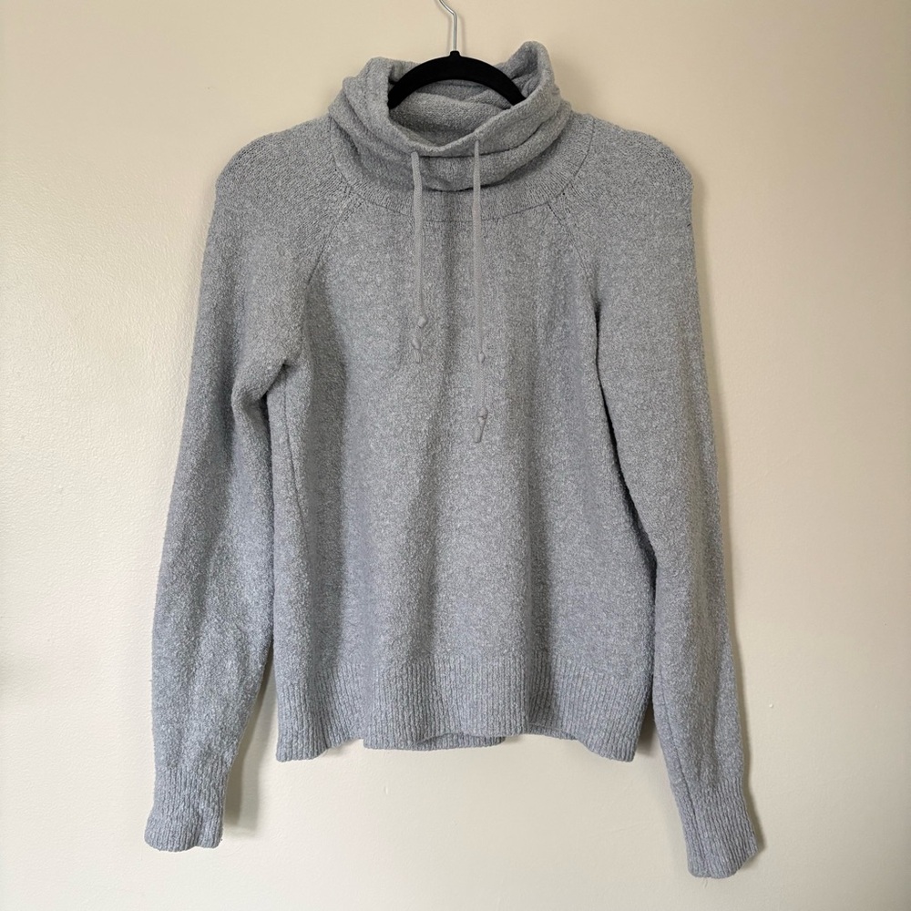 GAIAM Gray Cowl Neck Sweater Size XS